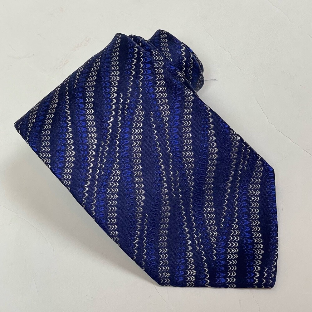 Bugatchi Uomo Silk Necktie Mens OS Blue Silver Geometric Woven Formal Business
